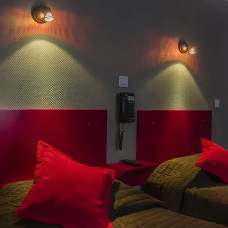 Hotel Moderne 2*