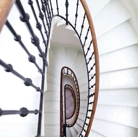 Moderne فندق ليون